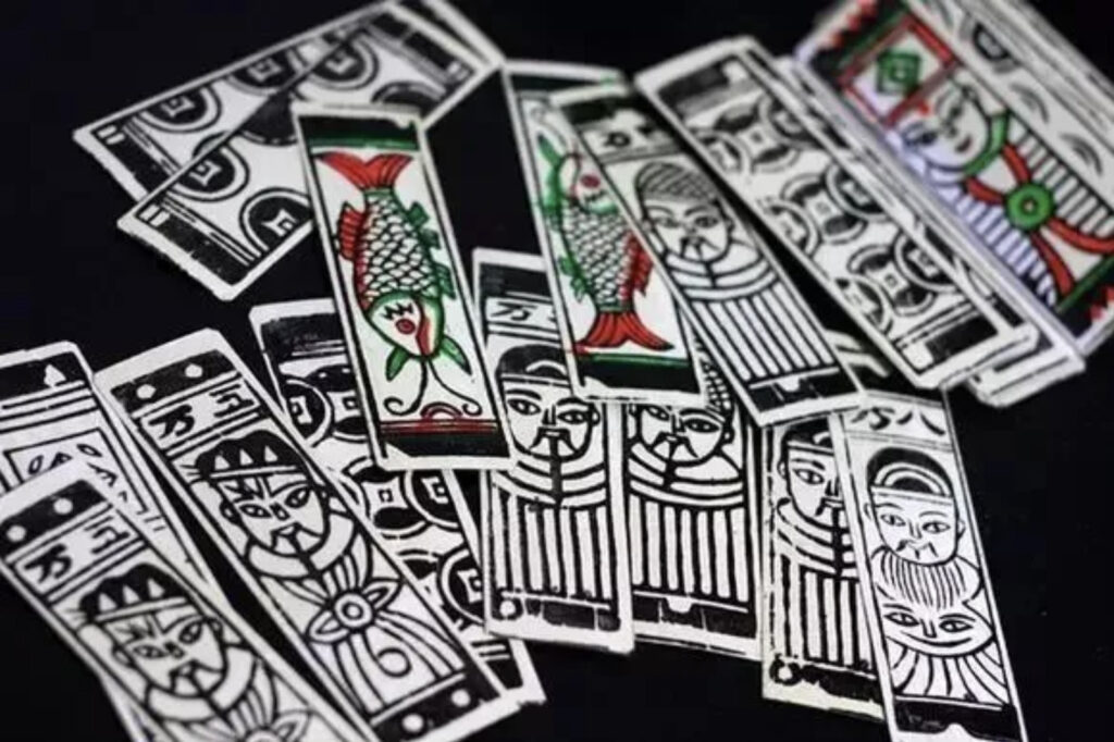 相傳是最早的卡牌遊戲「葉子牌」